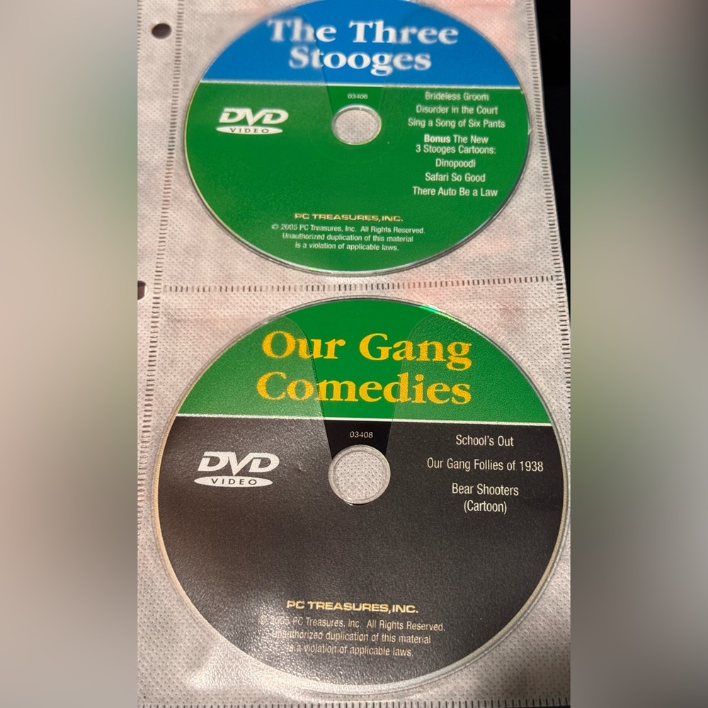 Assorted Western Movie Bundle - Picture 9 of 9